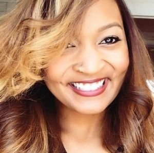 Meet your Posher, Aisha